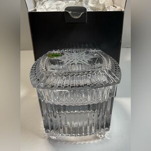 Waterford Crystal snowflake music trinket box plays silent night open box